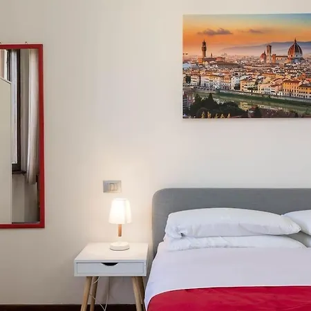 Duomoelegant In The Center Of Apartment *